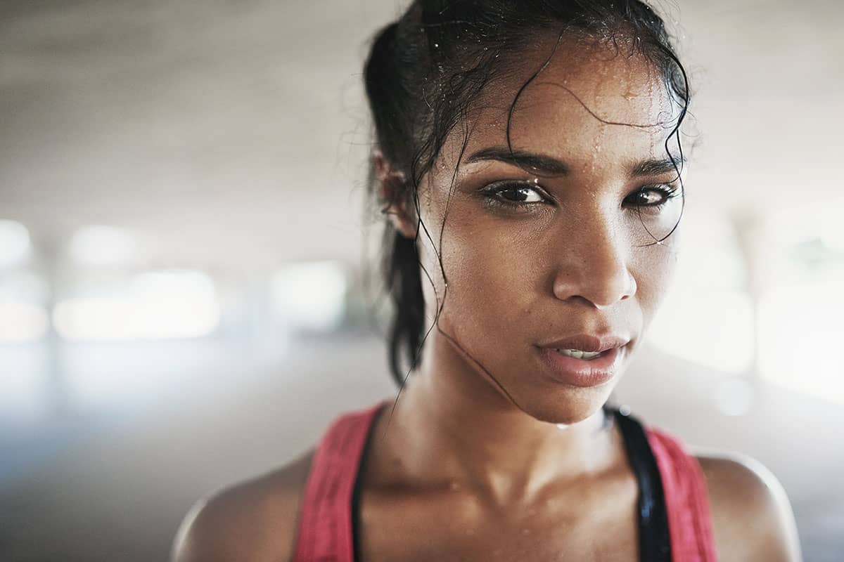Frau nach dem Sport